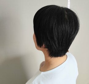 50代で「白髪染めを再開」した理由3つ。グレイヘアにはまだ早い