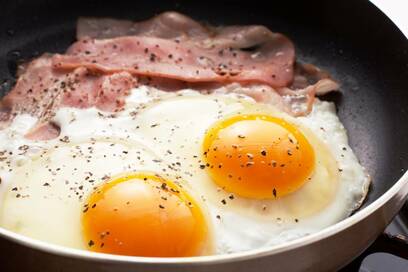 卵は1日に2個以内に！コレステロールとの正しいつき合い方