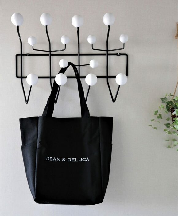 玉の部分はホワイトにペイント