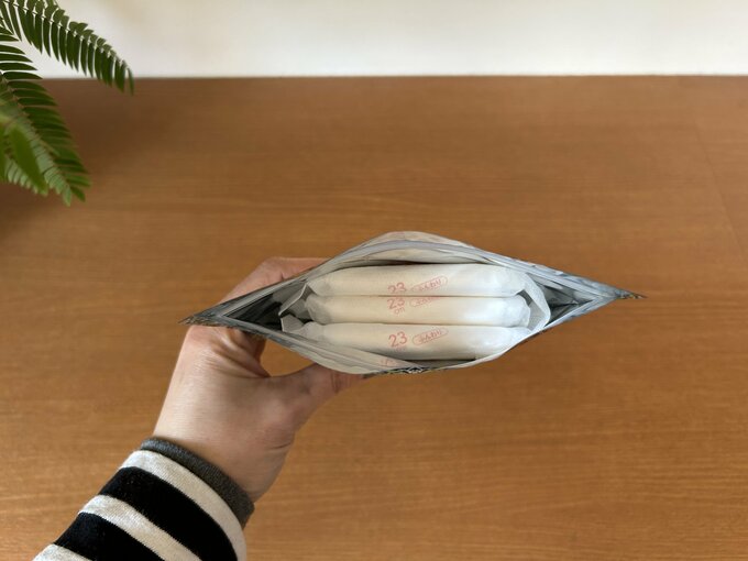 昼用ナプキン3個を入れた状態