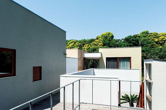 2階のブリッジから見た各部屋