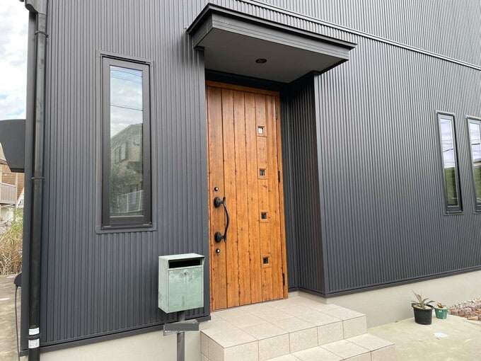 玄関ポーチ周り