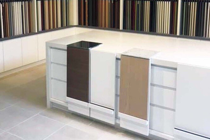 扉材のカラーバリエーション