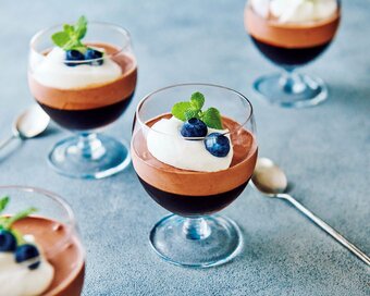 大人のデザート「カフェモカムースゼリー」。混ぜてレンチンするだけ
