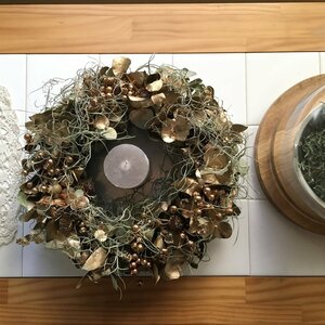 テーブルコーディネートなどでも使えるリース