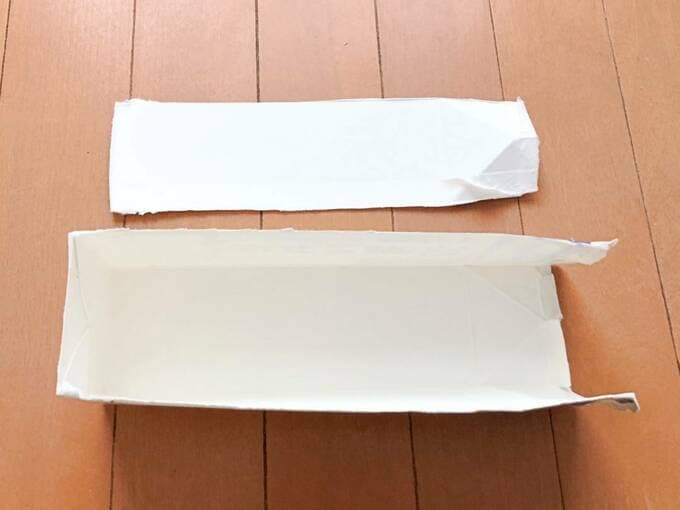 ひらいた牛乳パック