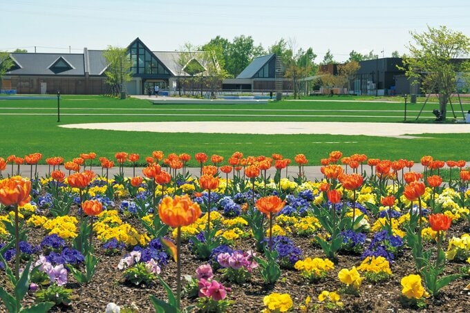 北海道恵庭市の道の駅「花ロードえにわ」の外観