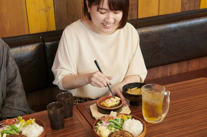 サイドメニューでアボカドチーズ焼きをプラス