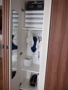 なんちゃってクローゼットの身支度コーナーが完成！