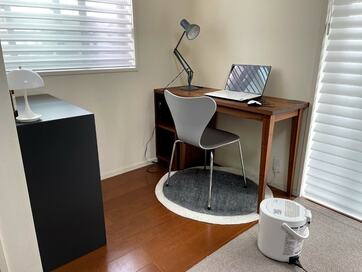 ワークスペースは「加湿器＆シートラグ」をエアコンと組み合わせて快適に