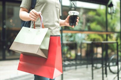 お金を使うと、ストレス解消になるタイプorたまるタイプ？双方の対策は？