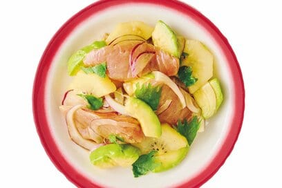 40代50代、疲れやすいときに「食べるとよいもの」は？更年期のつらさをやわらげる“ヨガ・ツボ・食事”