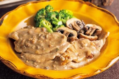 無印良品のパスタソースでつくる豚のソテー。簡単なのにクリスマスのメインディッシュに最適