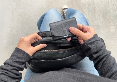 40代、財布の中身をスッキリさせる「小さな習慣」4つ。あえてのミニ財布が快適だった