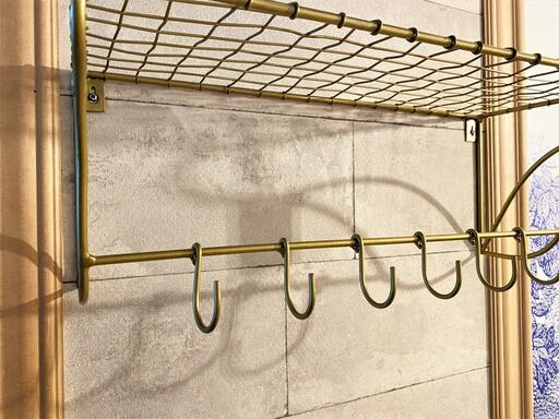 設置したワイヤーウォールシェルフ