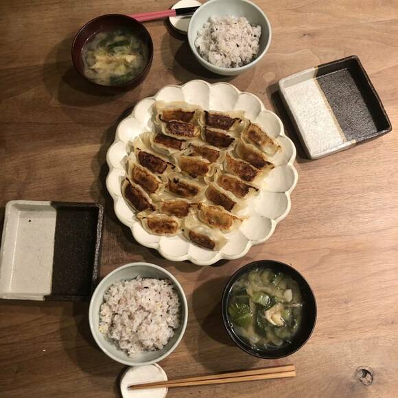 冷凍ギョーザの献立