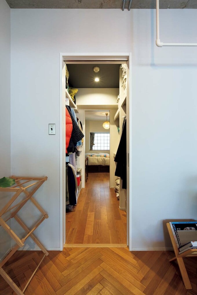 そのまま寝室へ