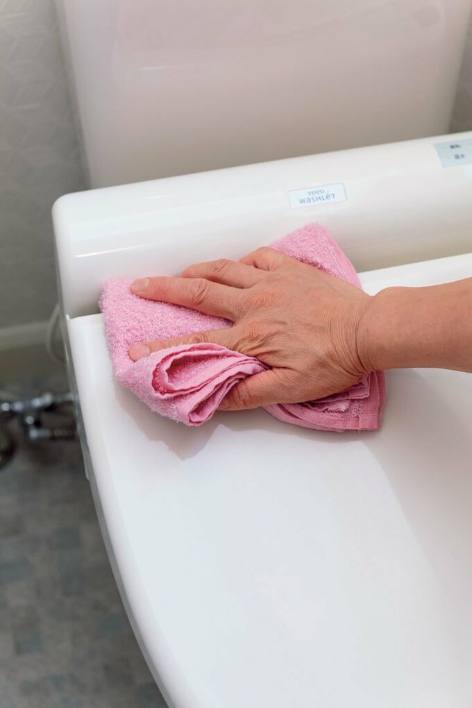 便座を湿りぶきする