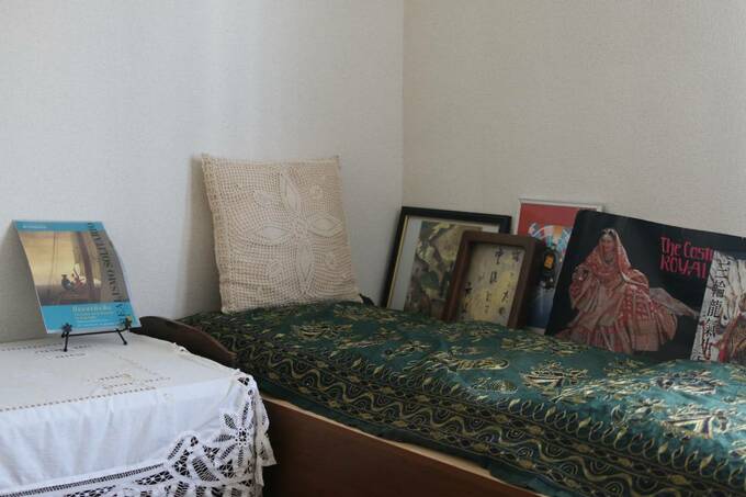 本やクッション