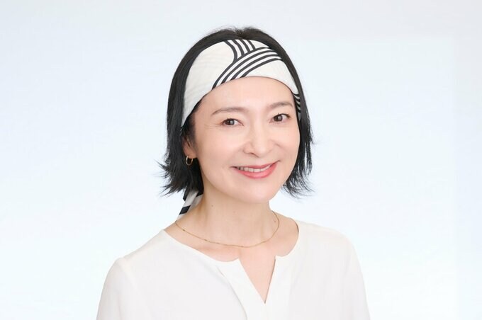 スカーフをつけた女性