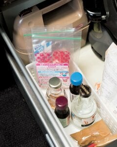 中が見えないのが不便だった箱入りの調味料