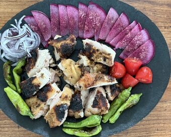 1度食べたらクセになる「ジャークチキン」レシピ。自己流アレンジで自由に楽しむ