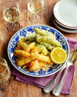 家での揚げ物をサクサクに仕上げる。コツは冷えた炭酸水