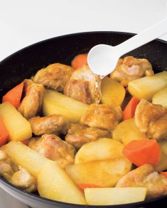 「減塩水」を使ってラクラク＆おいしく塩分カット！鶏と根菜の照り煮