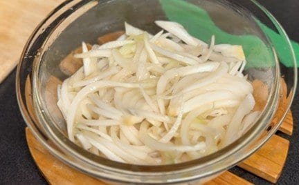 新タマネギのピクルス