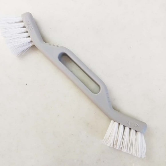 排水口専用のブラシ