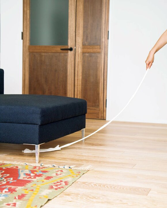 ソファーの下掃除