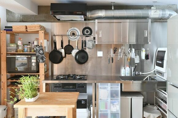 キッチンの収納はオープンに