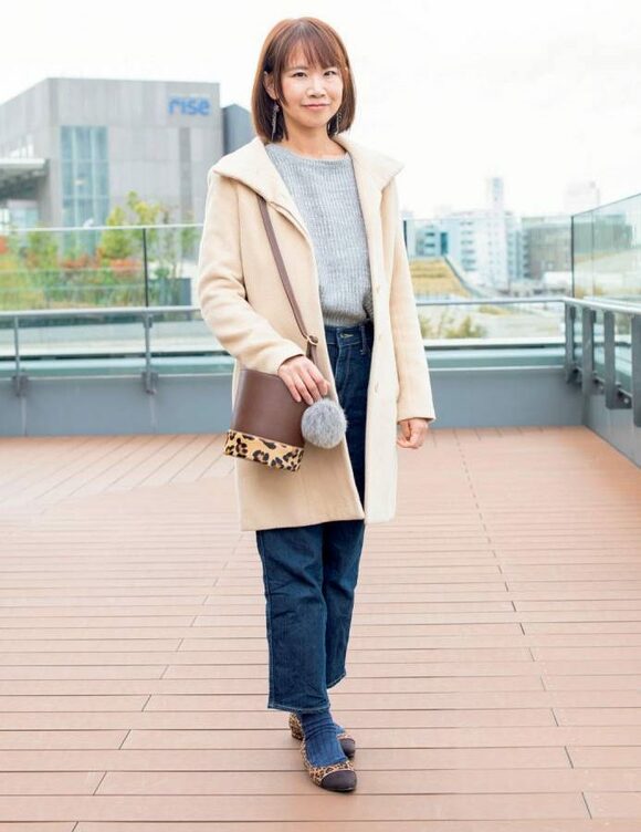 レオパード柄女性