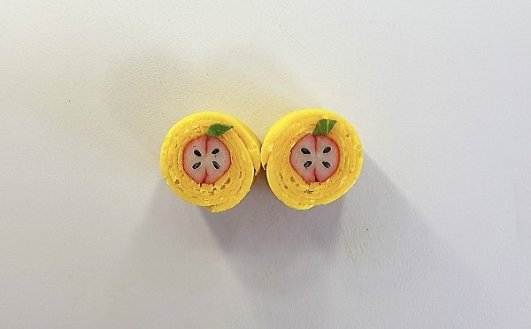 カニカマ卵巻き2つ