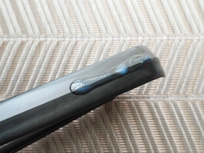 ハンガーにも塗ってみた