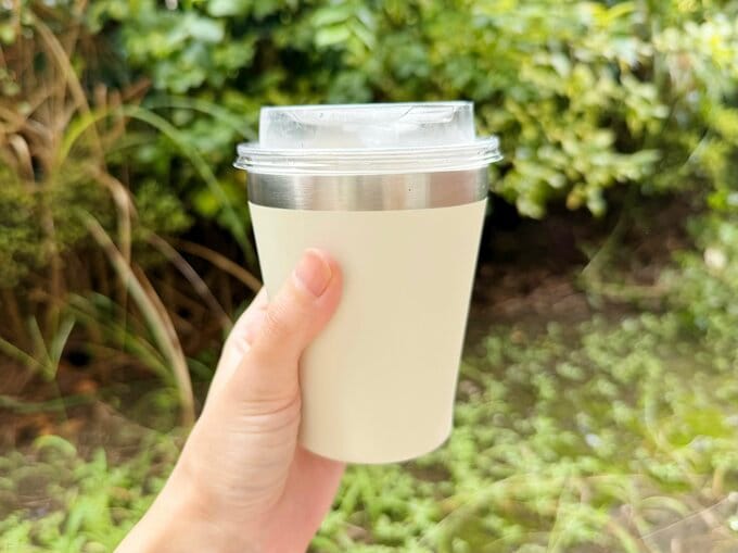 コンビニのコーヒーがジャストフィットする便利なタンブラー