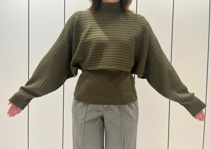 GUのマルチウェイセーター