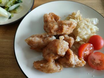 アラフィフ夫婦が買う「100円ショップの食品」3つ。節約だけではない理由