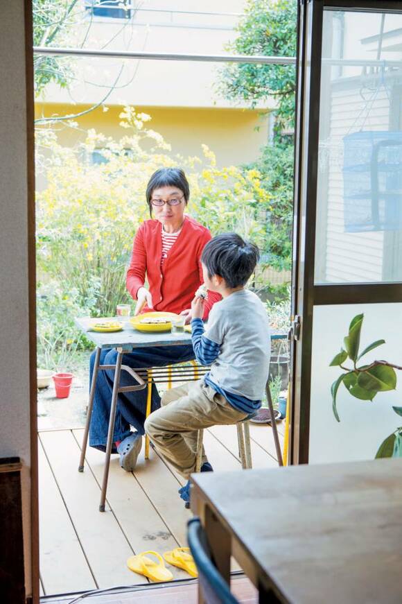 親子でテラスお昼ご飯