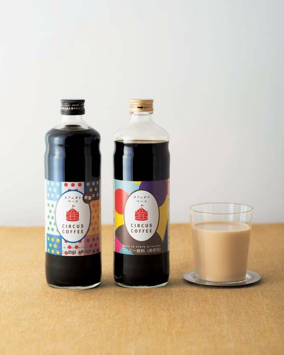 瓶に入ったコーヒー