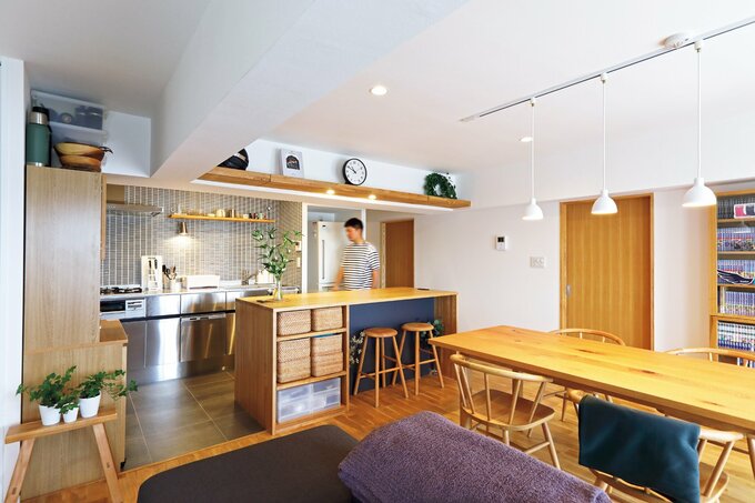 キッチンに立つ増田さん