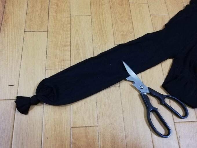 靴下は捨てる前にフローリングモップとして代用