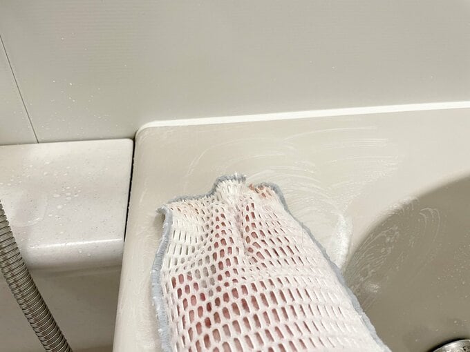 浴槽と掃除道具