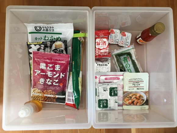 食品はすべて平置きしてひと目で見渡せるようにする