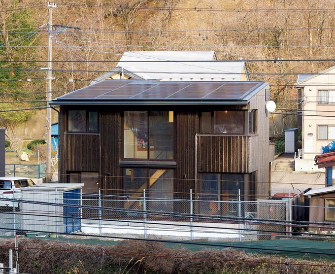 屋根材一体型の太陽光発電