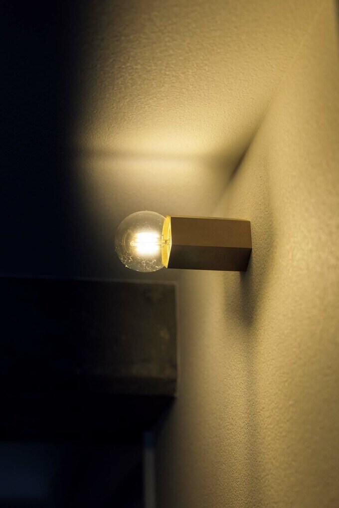 真ちゅうのブラケット照明