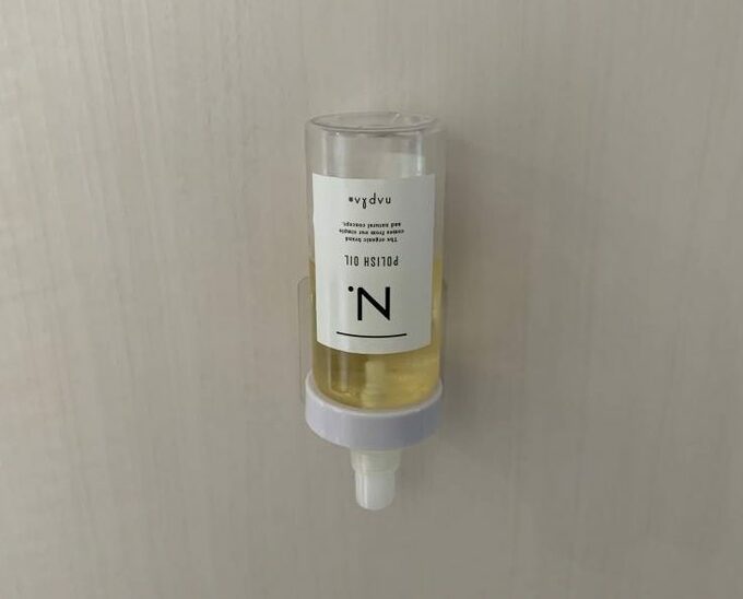 ホルダーにヘアオイル