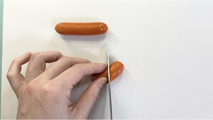 反対側も斜めに切る