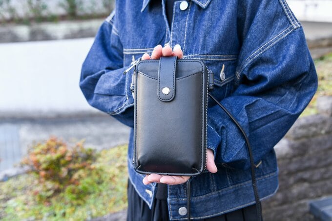 「マルチミニショルダー」ブラック 2,680円