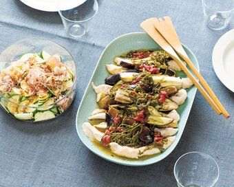 レンジでつくる蒸し鶏とナスのおかず。超時短なのに栄養も完璧